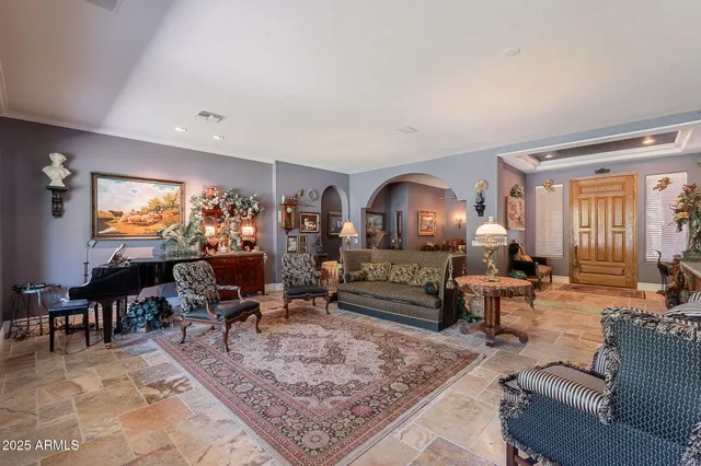 $885,000 | 2160 East Kenwood Street, Mesa, AZ 85213