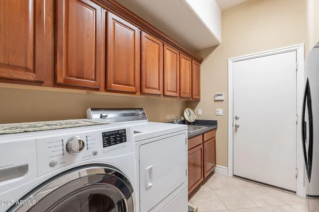 $885,000 | 2160 East Kenwood Street, Mesa, AZ 85213