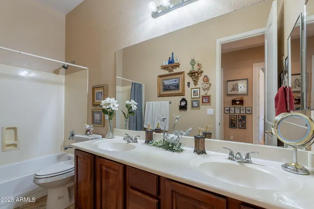 $885,000 | 2160 East Kenwood Street, Mesa, AZ 85213