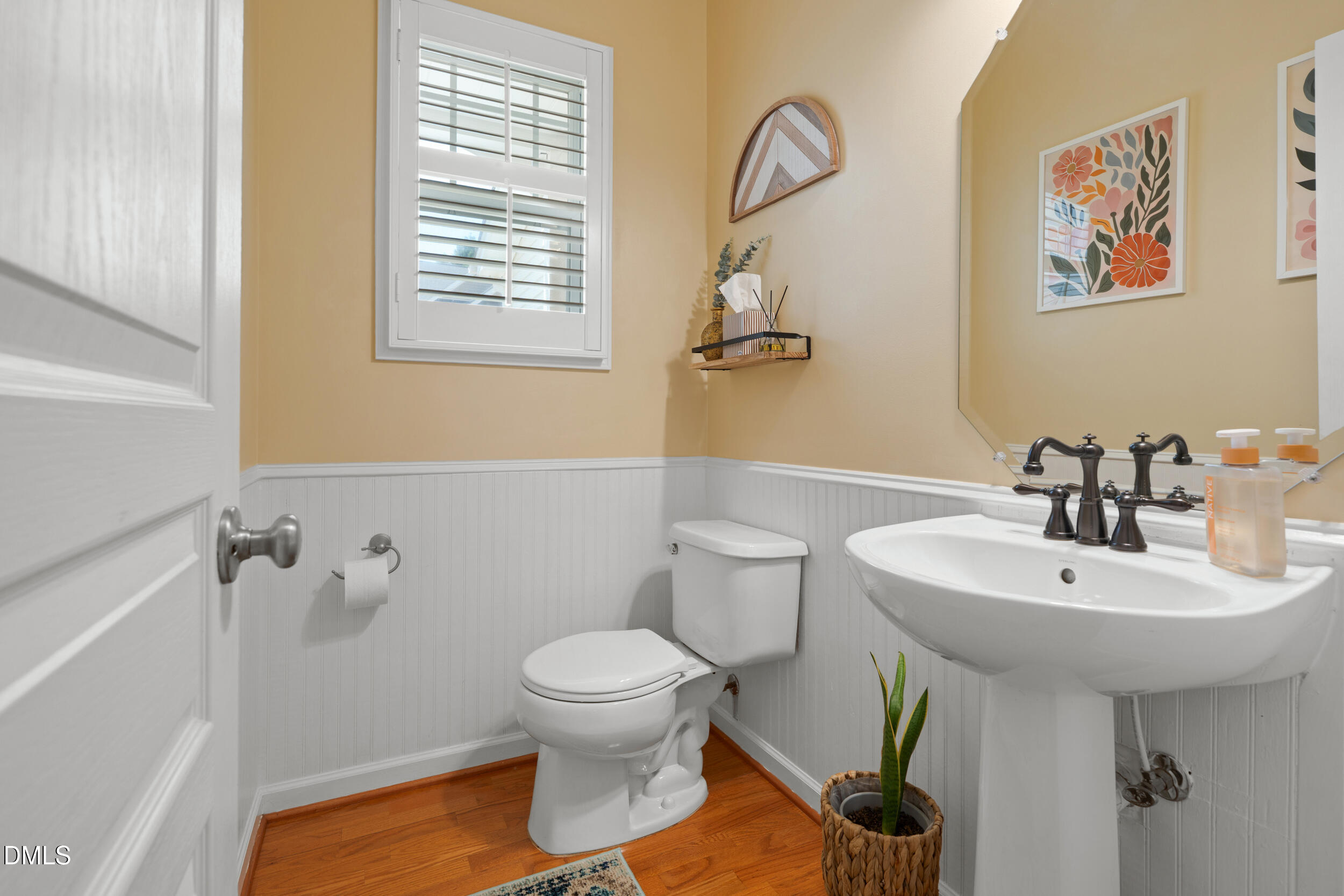5552 Nur Lane Raleigh, NC 27606 - Photo 10 of 66 10_dsc02823