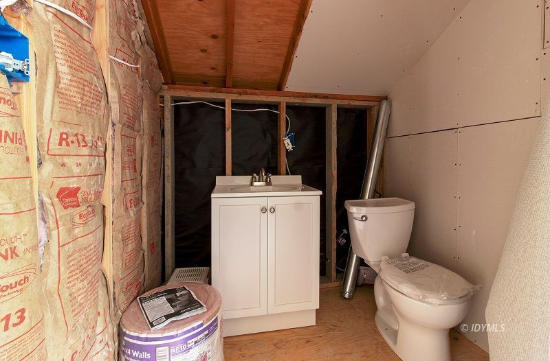 25390 Shadow Oaks Idyllwild, CA 92549 - Photo 32 of 39 a white toilet sitting next to a bathroom sink
