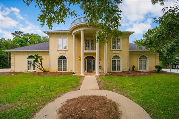 $635,000 | 1005 Orange Street, Many, LA 71449