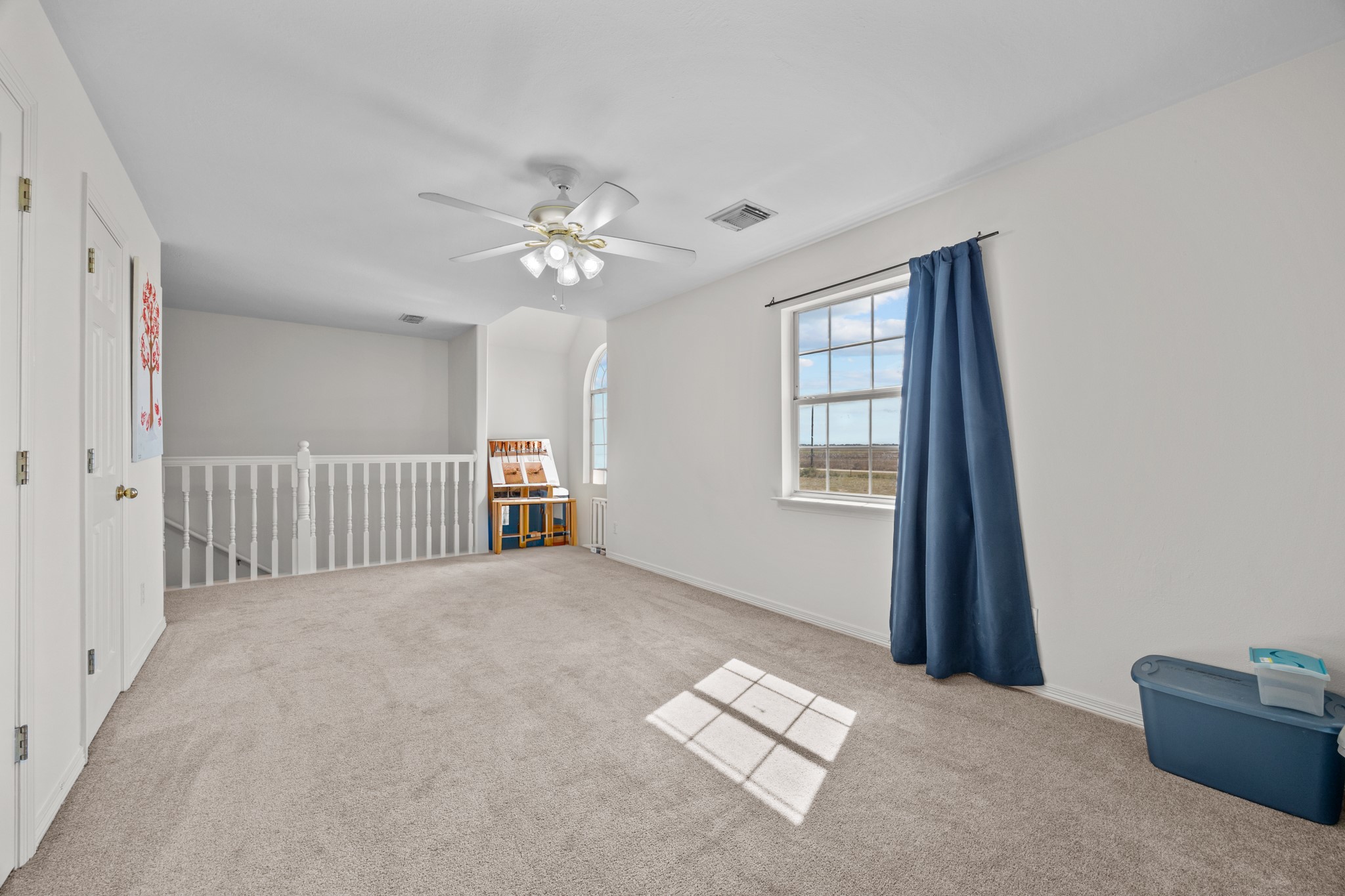 6503 County Road 208 Angleton, TX 77515 - Photo 18 of 38 a view of an empty room with a window