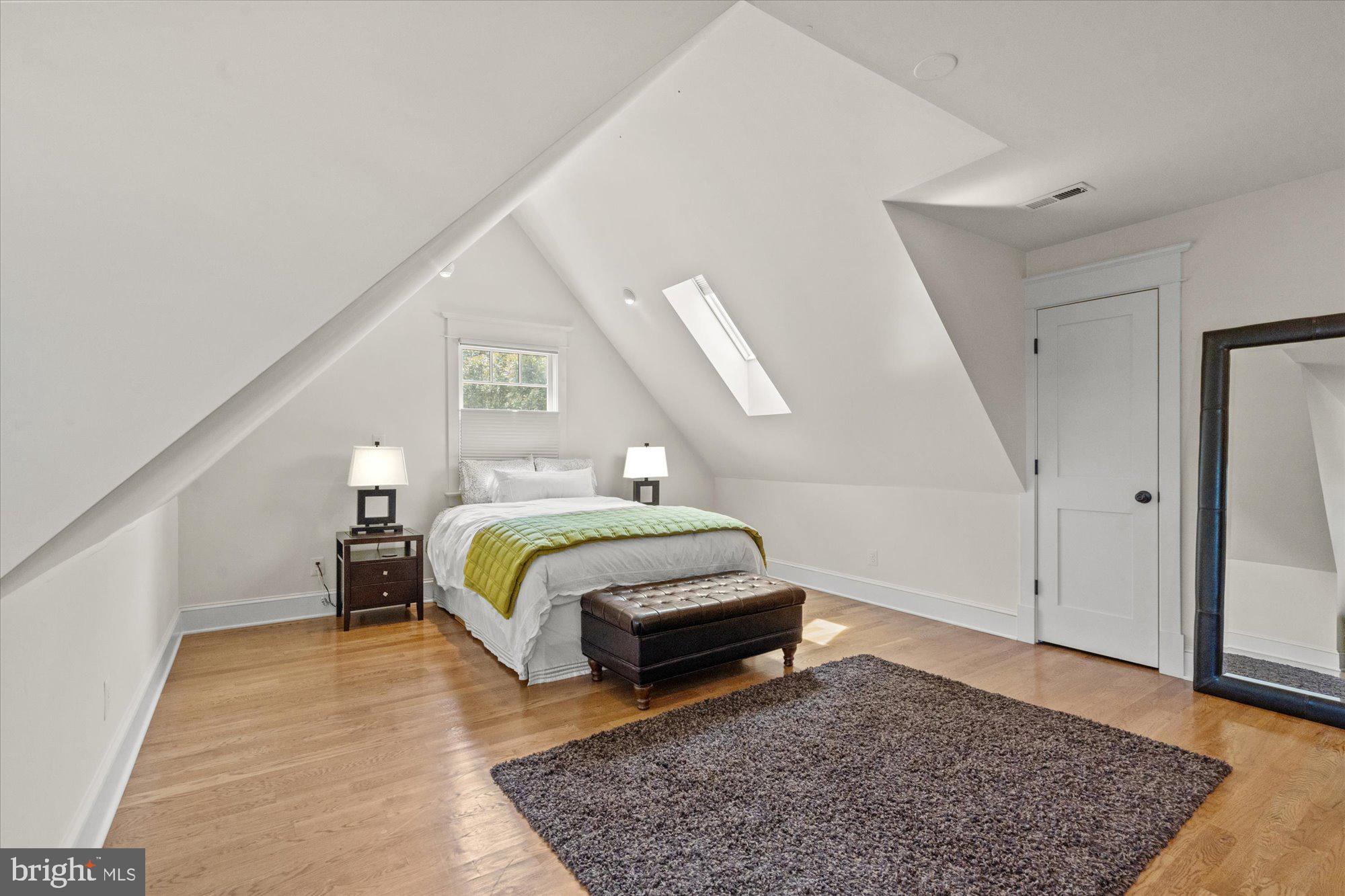 307 East Glebe Road Alexandria, VA 22305 - Photo 29 of 52 Bedroom #2 with skylights and vaulted ceilings
