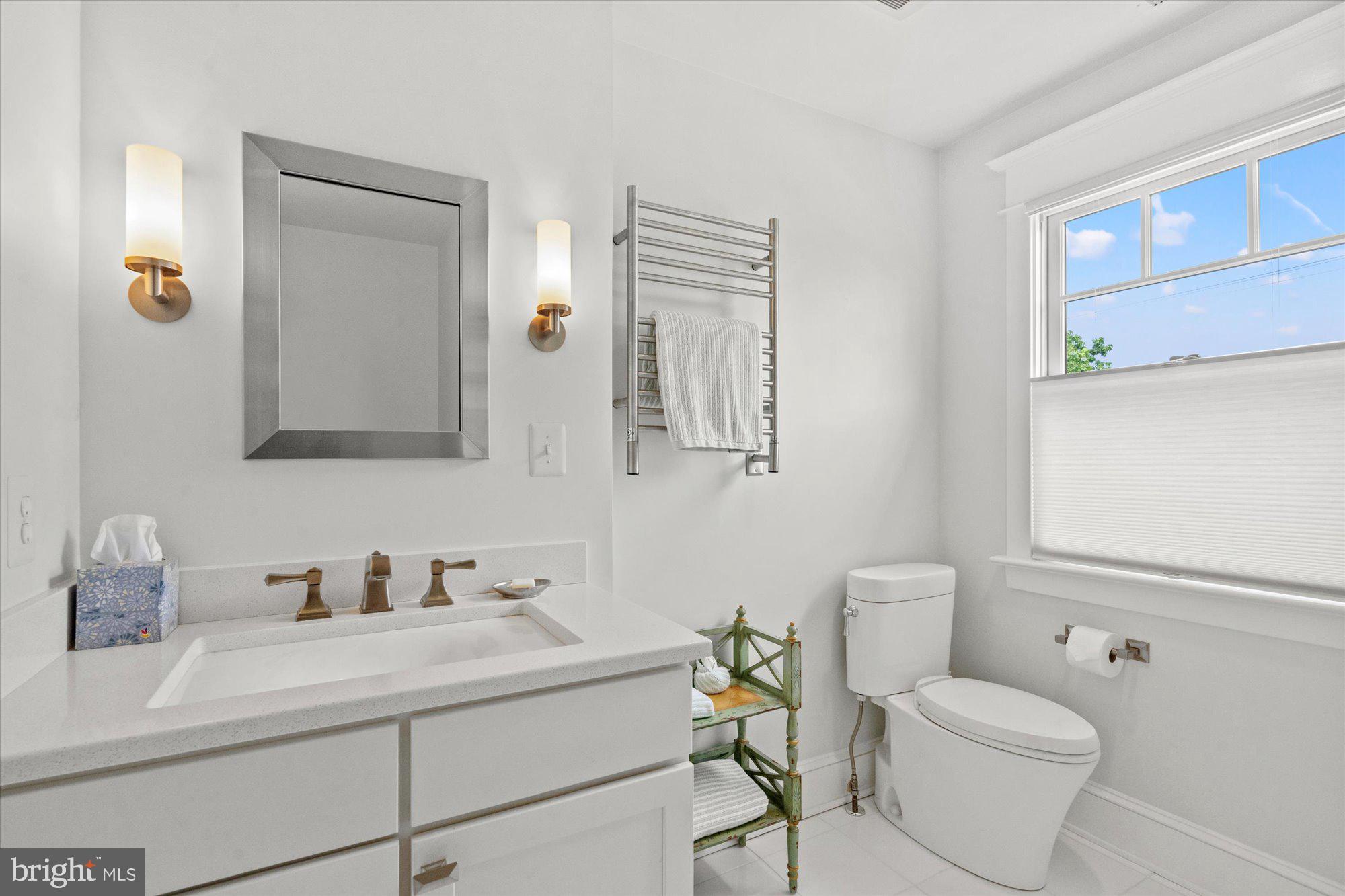 307 East Glebe Road Alexandria, VA 22305 - Photo 31 of 52 Upstairs hallway full bath w/ heated towel rack