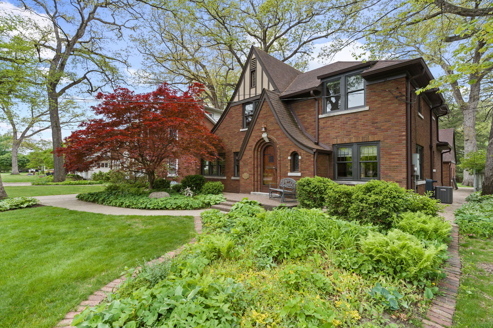 2405 27th Street Moline, IL 61265 - Photo 2 of 51