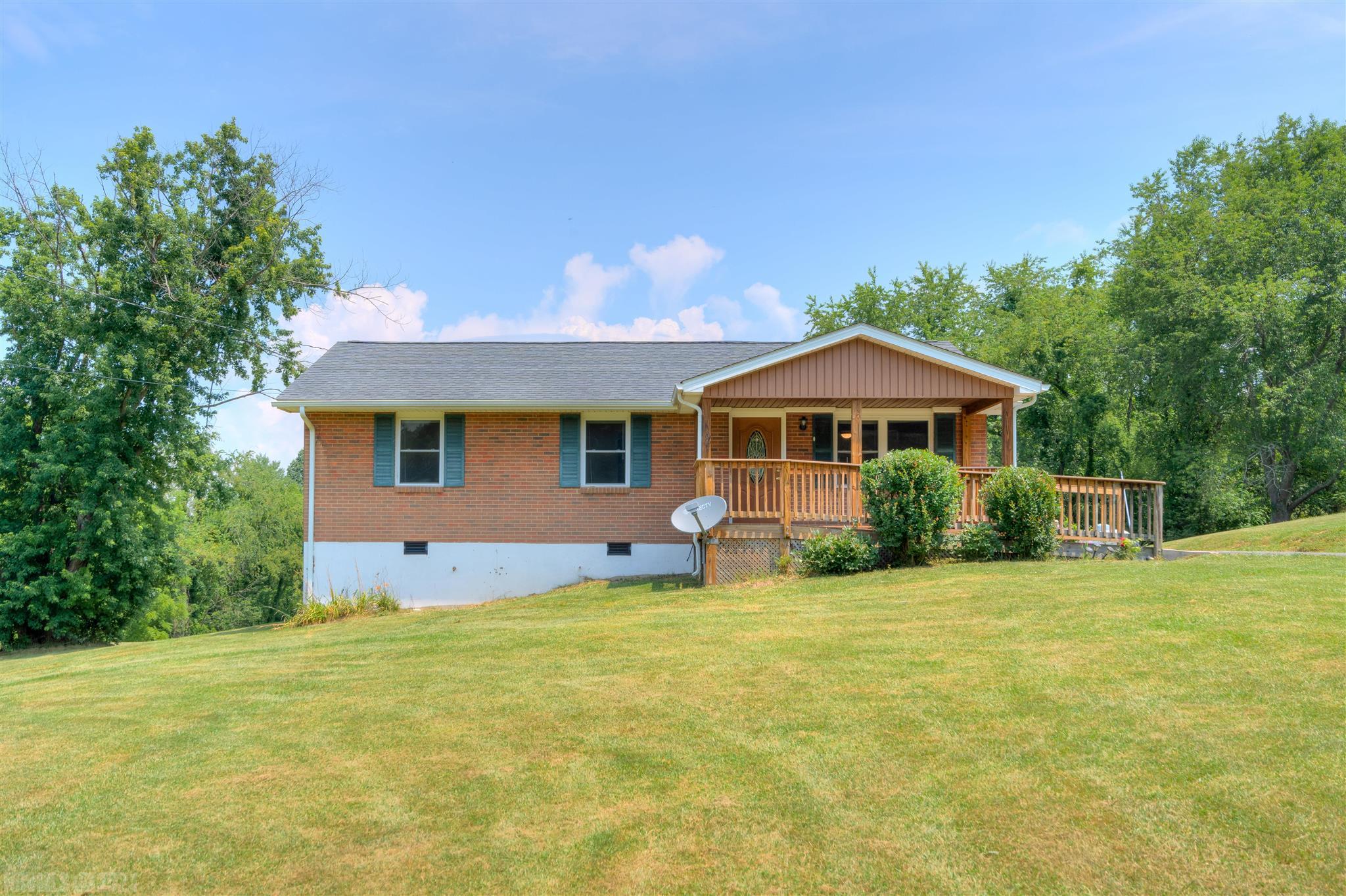 2852 Spring House Road Christiansburg, VA 24073 - Photo 2 of 30 Gallery Image 2