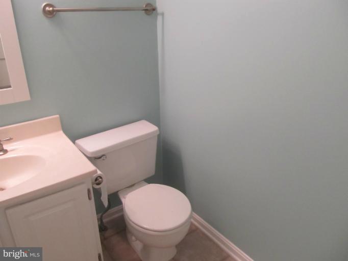 14905 Rydell Road, Unit 303 Centreville, VA 20121 - Photo 3 of 17 Bath