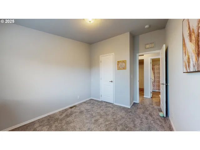 $299,950 | 303 Oregon Trail Boulevard, Boardman, OR 97818