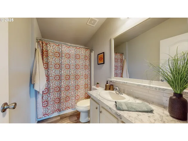 $299,950 | 303 Oregon Trail Boulevard, Boardman, OR 97818