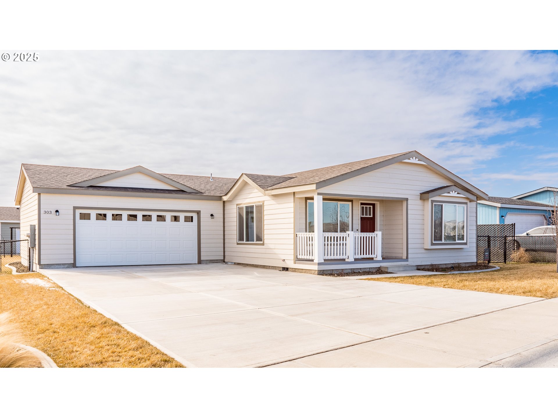 303 Oregon Trail Boulevard Boardman, OR 97818 - Photo 2 of 33