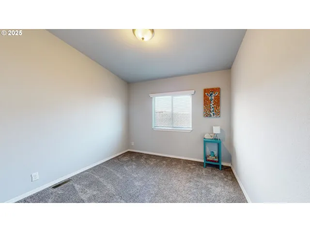 $299,950 | 303 Oregon Trail Boulevard, Boardman, OR 97818