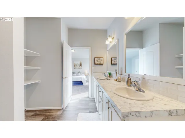 $299,950 | 303 Oregon Trail Boulevard, Boardman, OR 97818