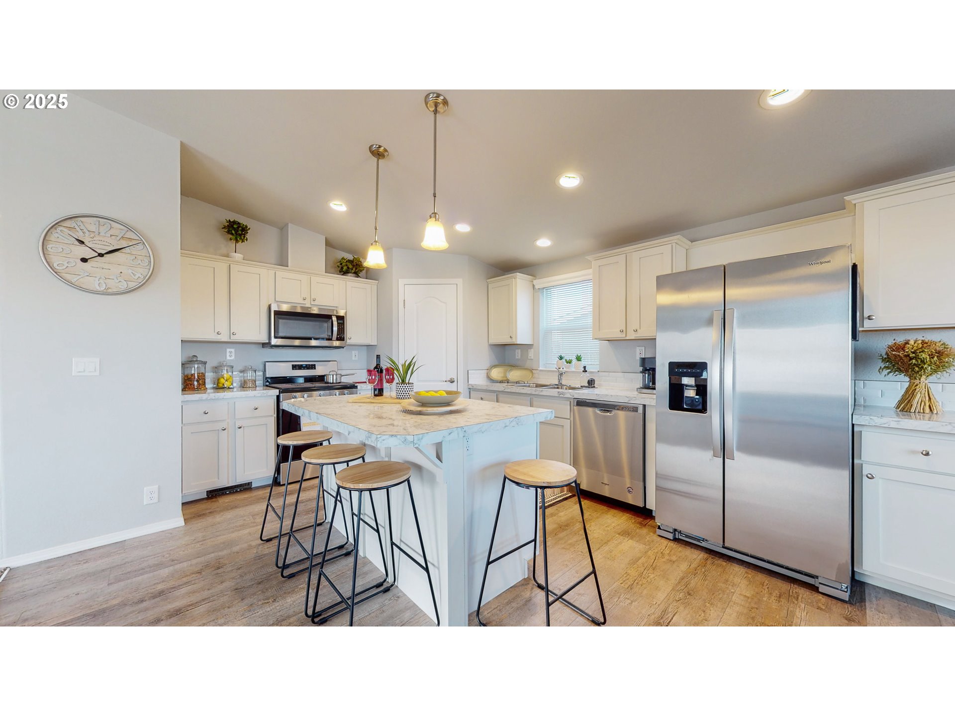 303 Oregon Trail Boulevard Boardman, OR 97818 - Photo 7 of 33