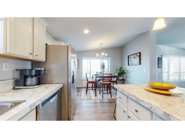 $299,950 | 303 Oregon Trail Boulevard, Boardman, OR 97818