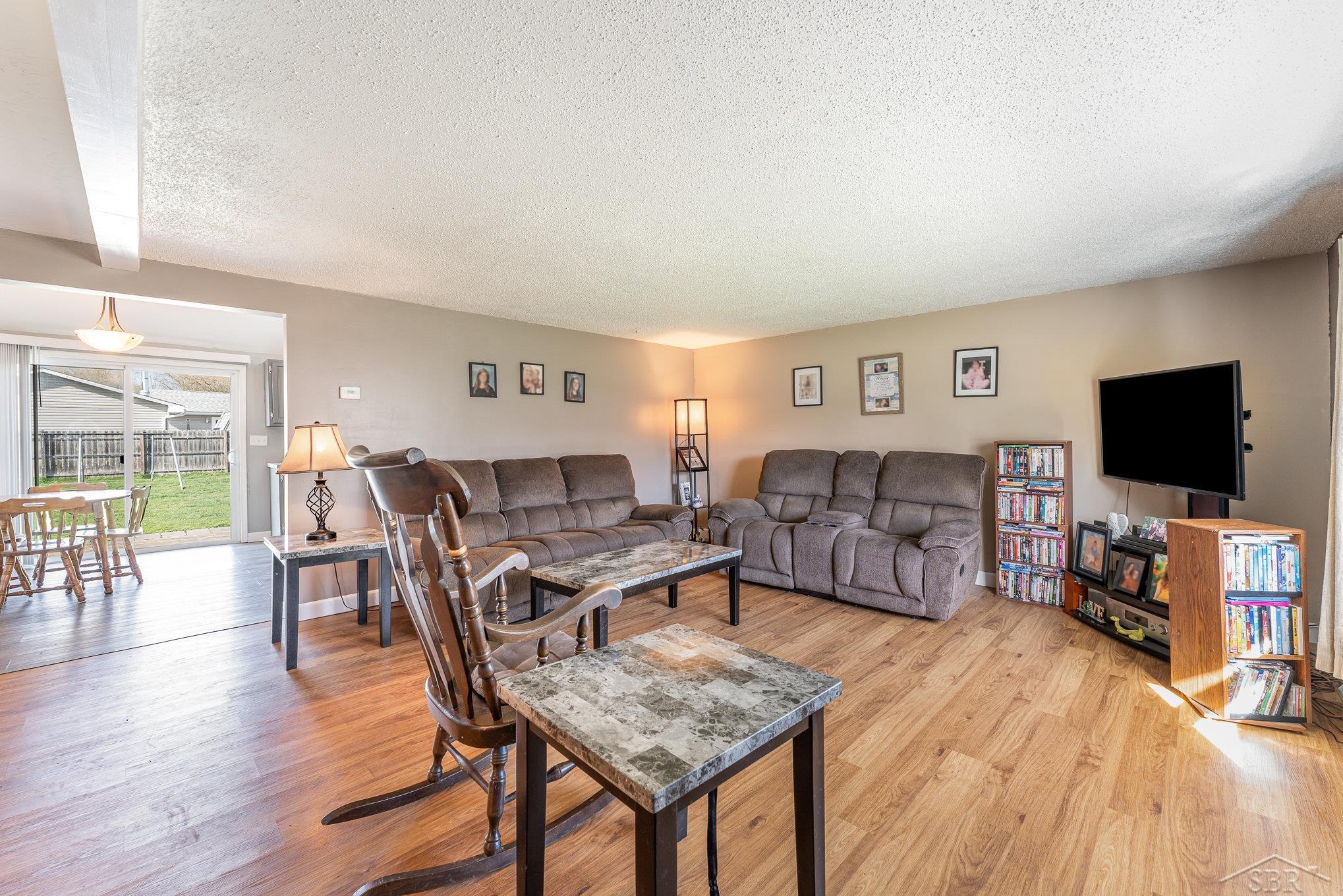 3407 Cramer Road Bay City, MI 48706 - Photo 9 of 21 50138959-f220632c-0abc-41ab-9eb5-c12c236b4751.JPG