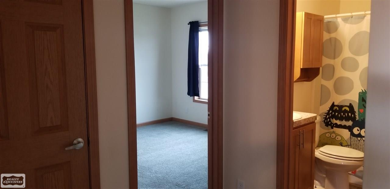 1967 Berville Road Allenton, MI 48002 - Photo 23 of 64