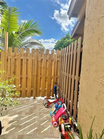 $2,700 | 8011 Southwest 22nd Court, Unit 8011, Davie, FL 33324