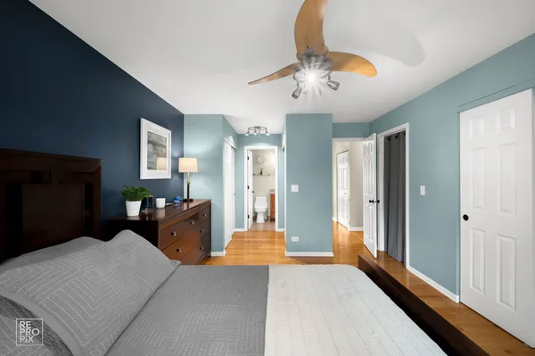 $419,900 | 2696 South Embers Lane, Arlington Heights, IL 60005