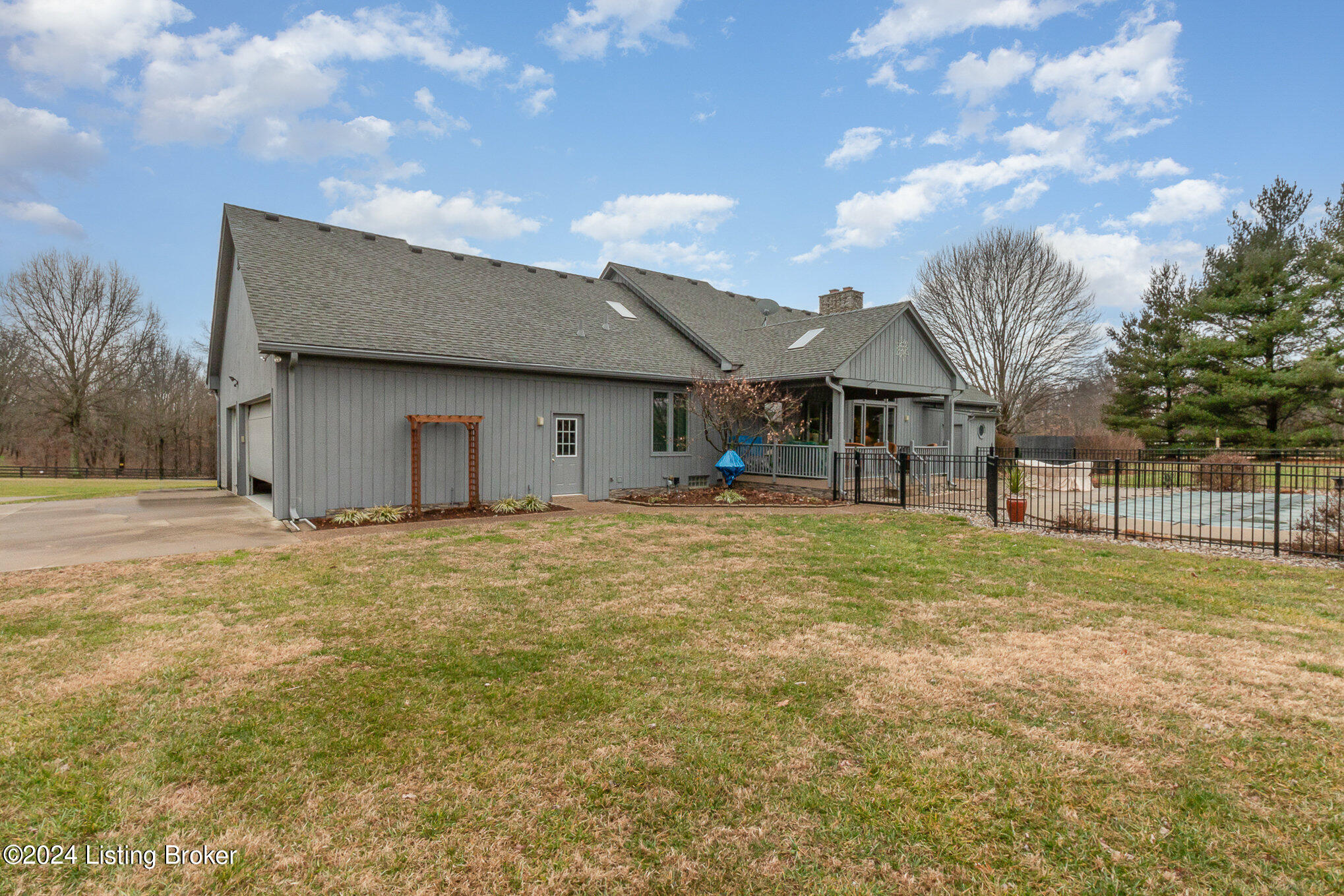 11611 Hidden Creek Road Prospect, KY 40059 - Photo 50 of 60 Rear of House