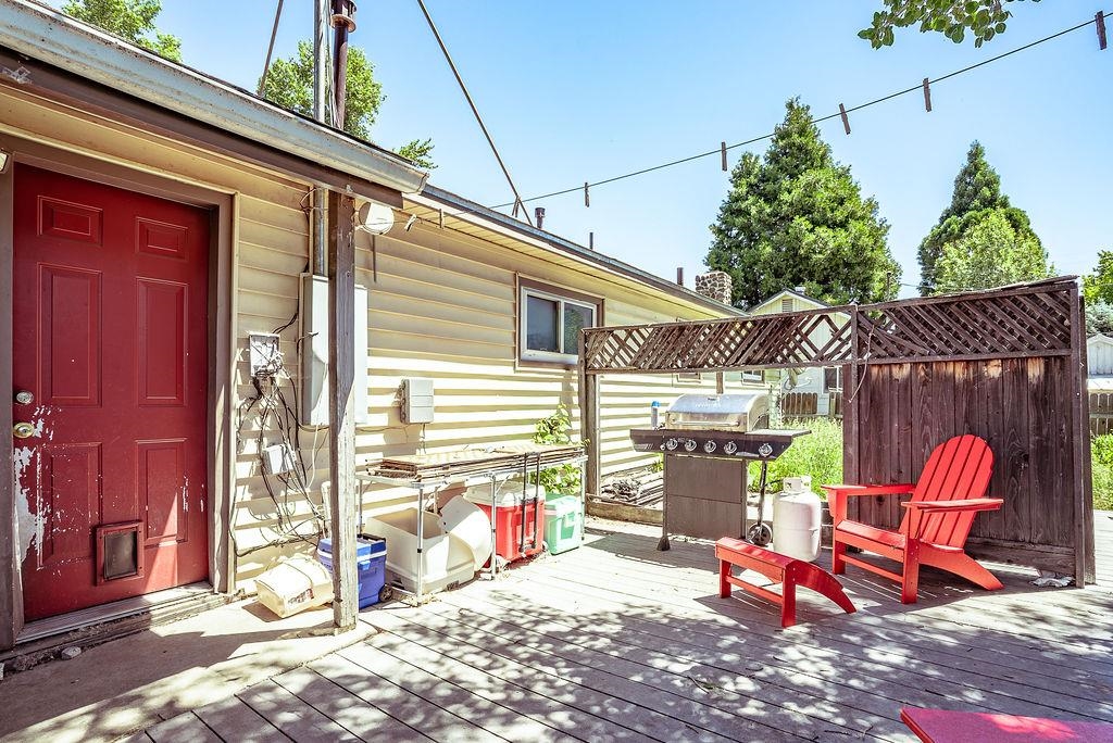 470 Riverside Avenue Chester, CA 96020 - Photo 21 of 25 a backyard of a house with outdoor seating