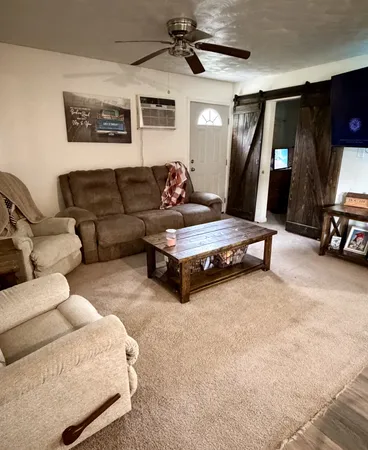 $199,999 | 420 Calvert Ridge Road, Westmoreland, TN 37186