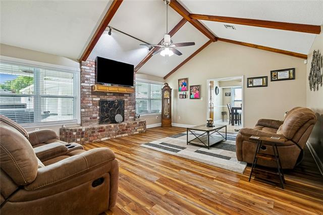 124 Devon Road Laplace, LA 70068 - Photo 3 of 16