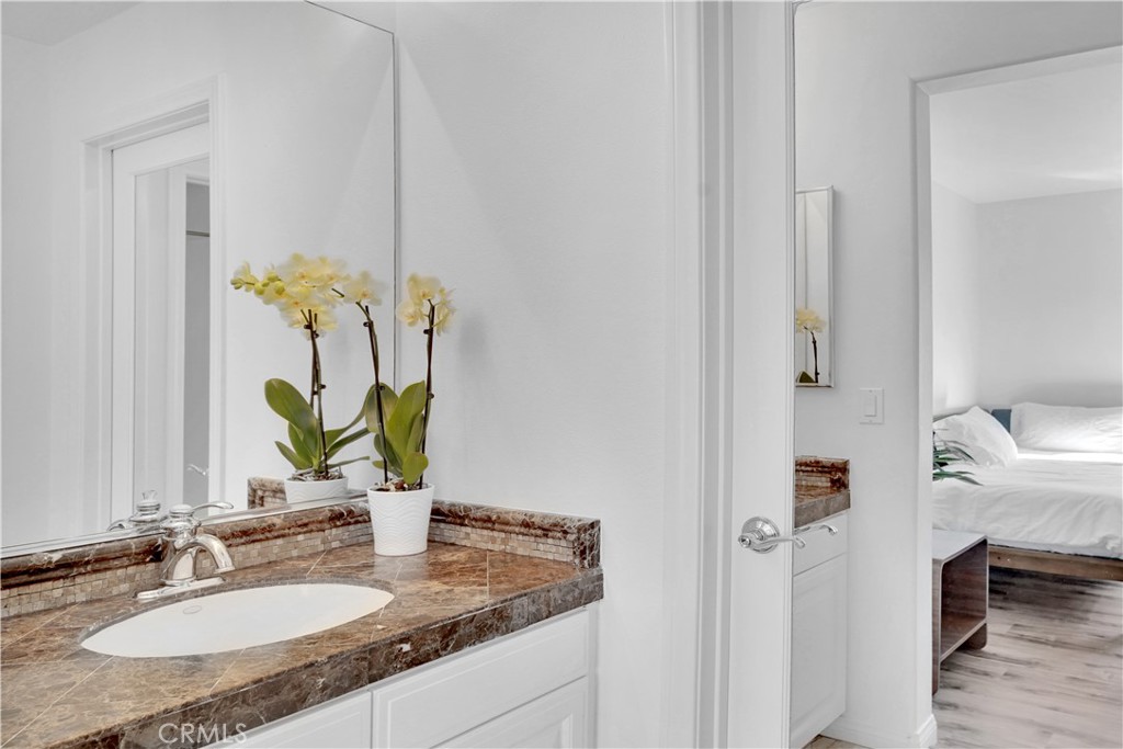 50 Clouds Irvine, CA 92603 - Photo 19 of 30