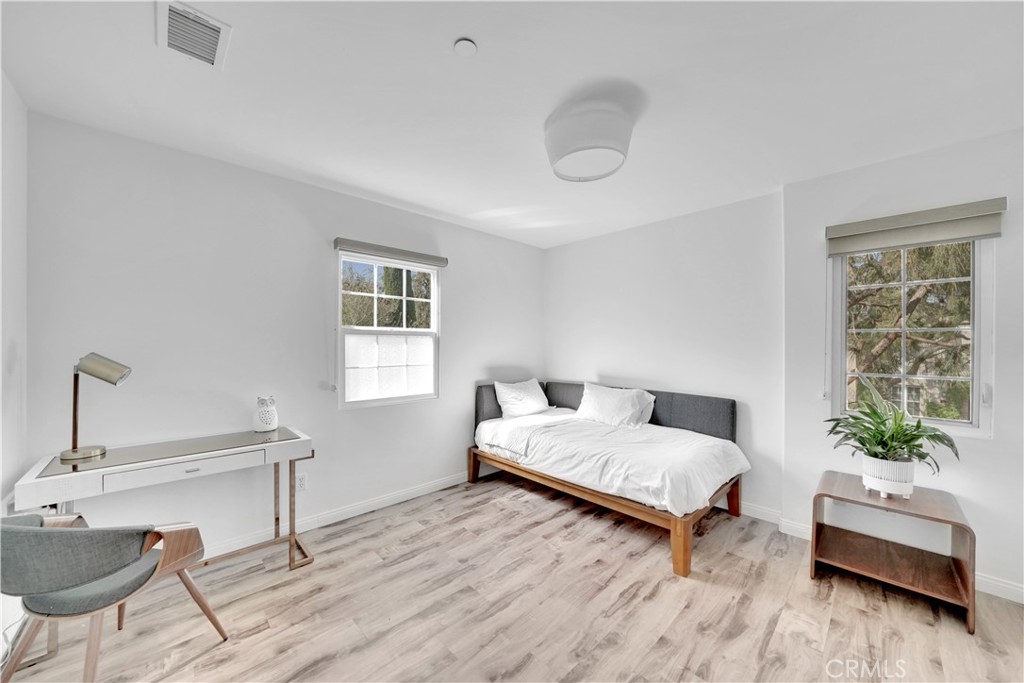 50 Clouds Irvine, CA 92603 - Photo 23 of 30