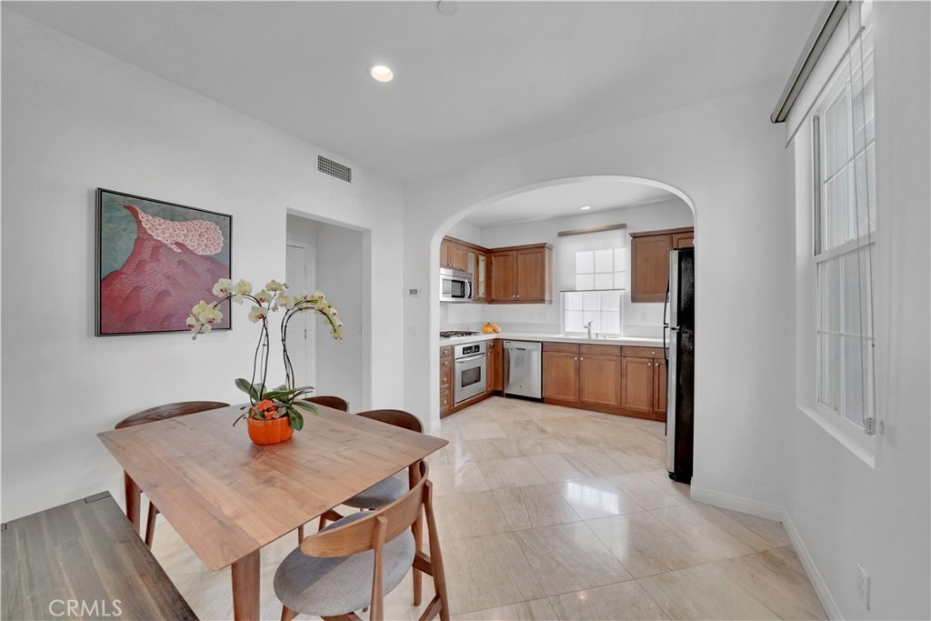 50 Clouds Irvine, CA 92603 - Photo 9 of 30