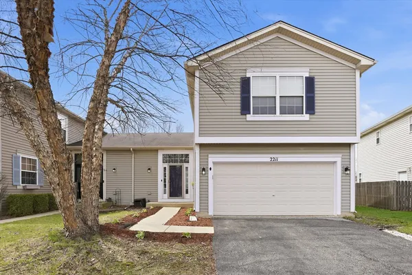 $2,700 | 2211 Carpenter Avenue, Plainfield, IL 60586