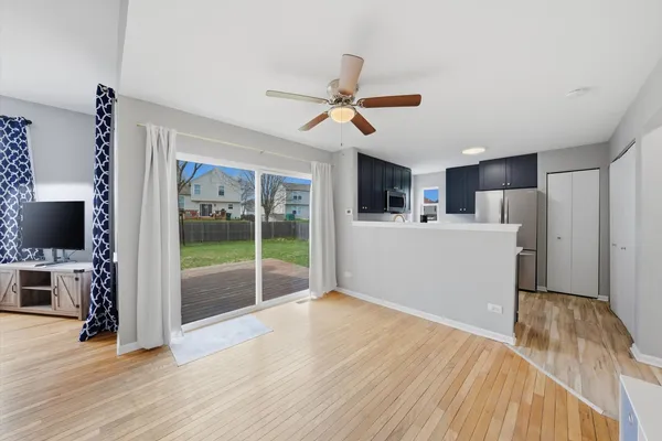 $2,700 | 2211 Carpenter Avenue, Plainfield, IL 60586