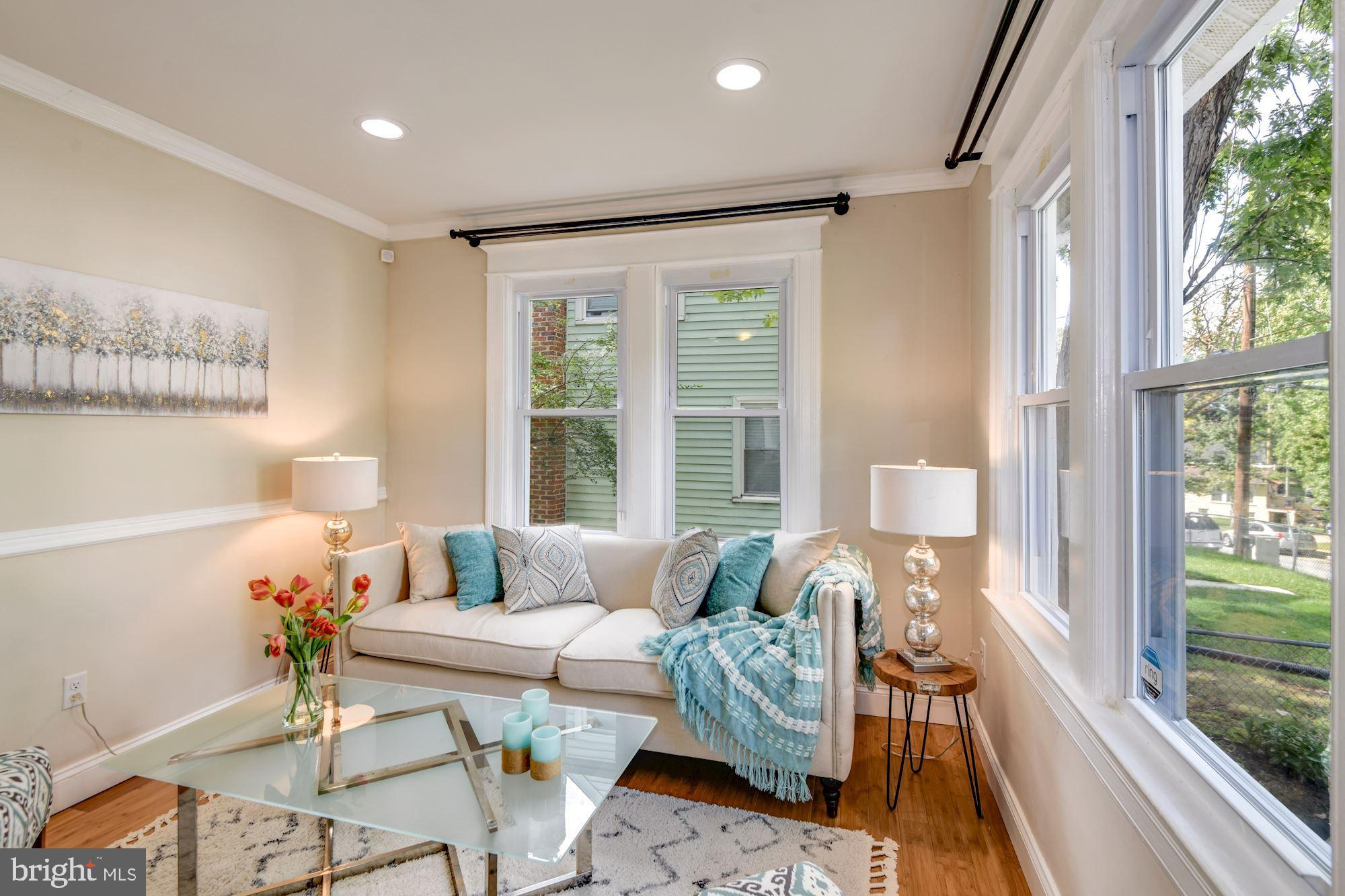 508 70th Place Capitol Heights, MD 20743 - Photo 8 of 35