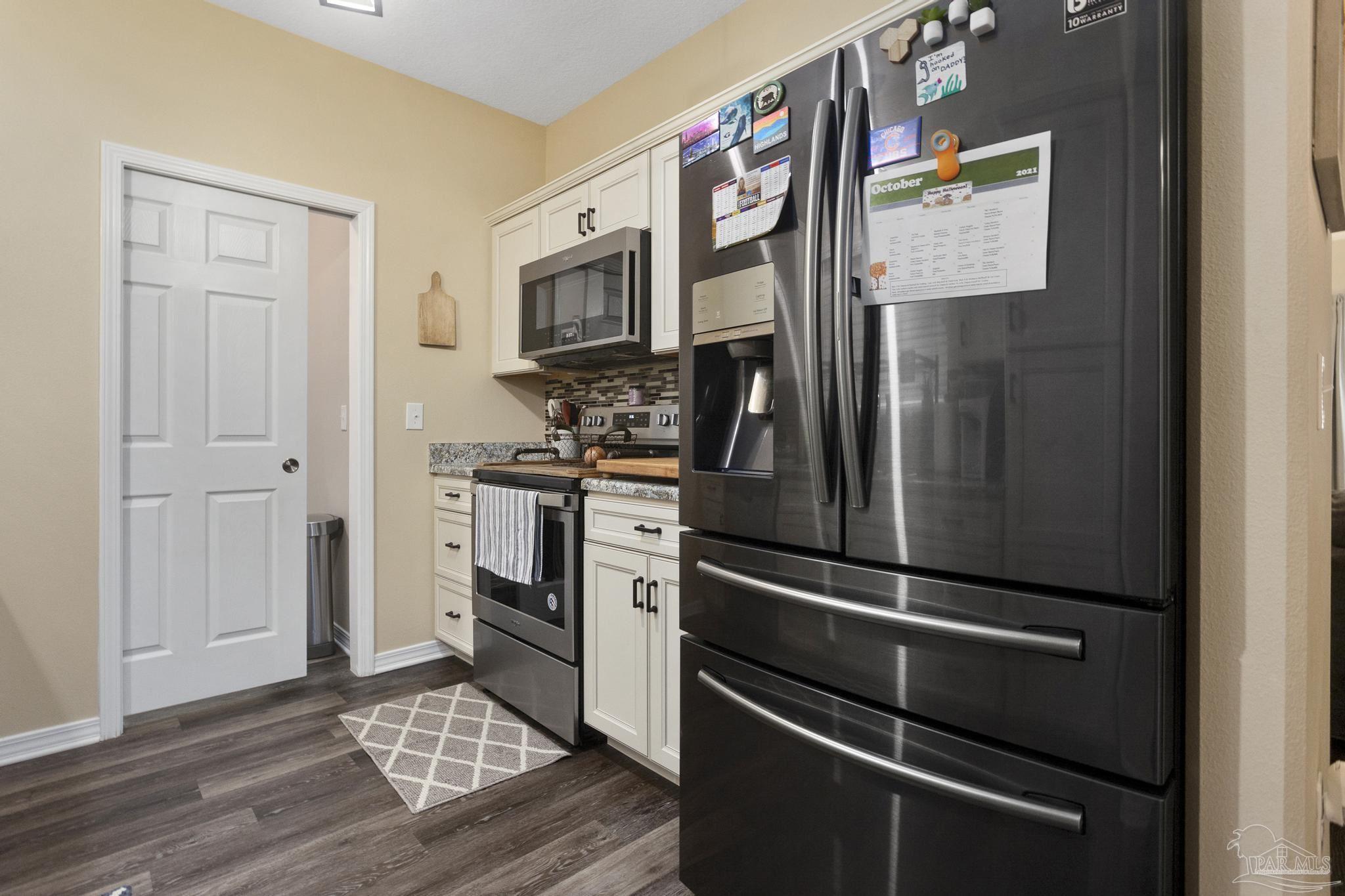 3229 Atlas Drive Milton, FL 32583 - Photo 9 of 39