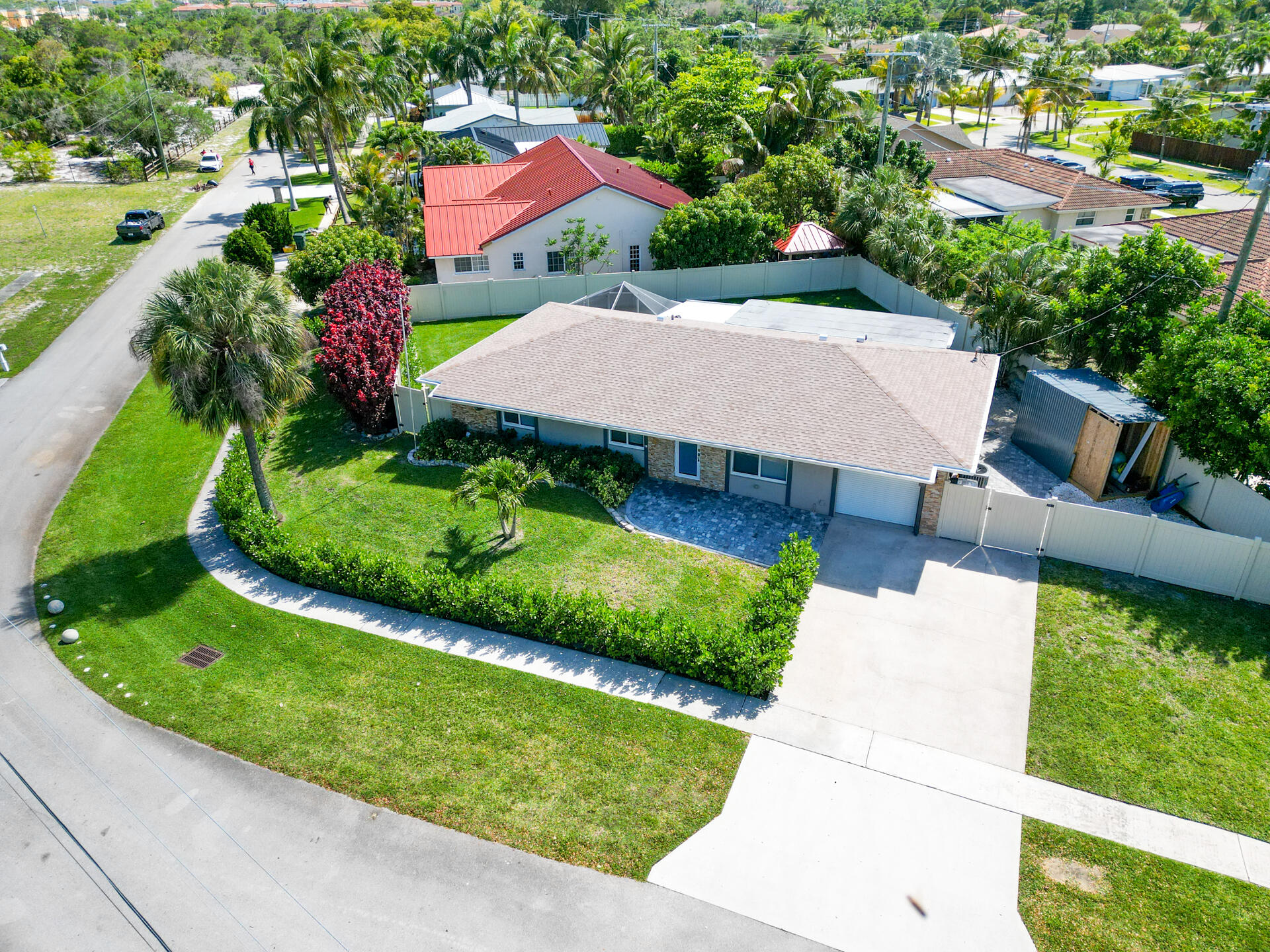 8099 Santa Fe Trail Boca Raton, FL 33487 - Photo 7 of 72 20260415 - 8099 Santa Fe Trail - MR-52