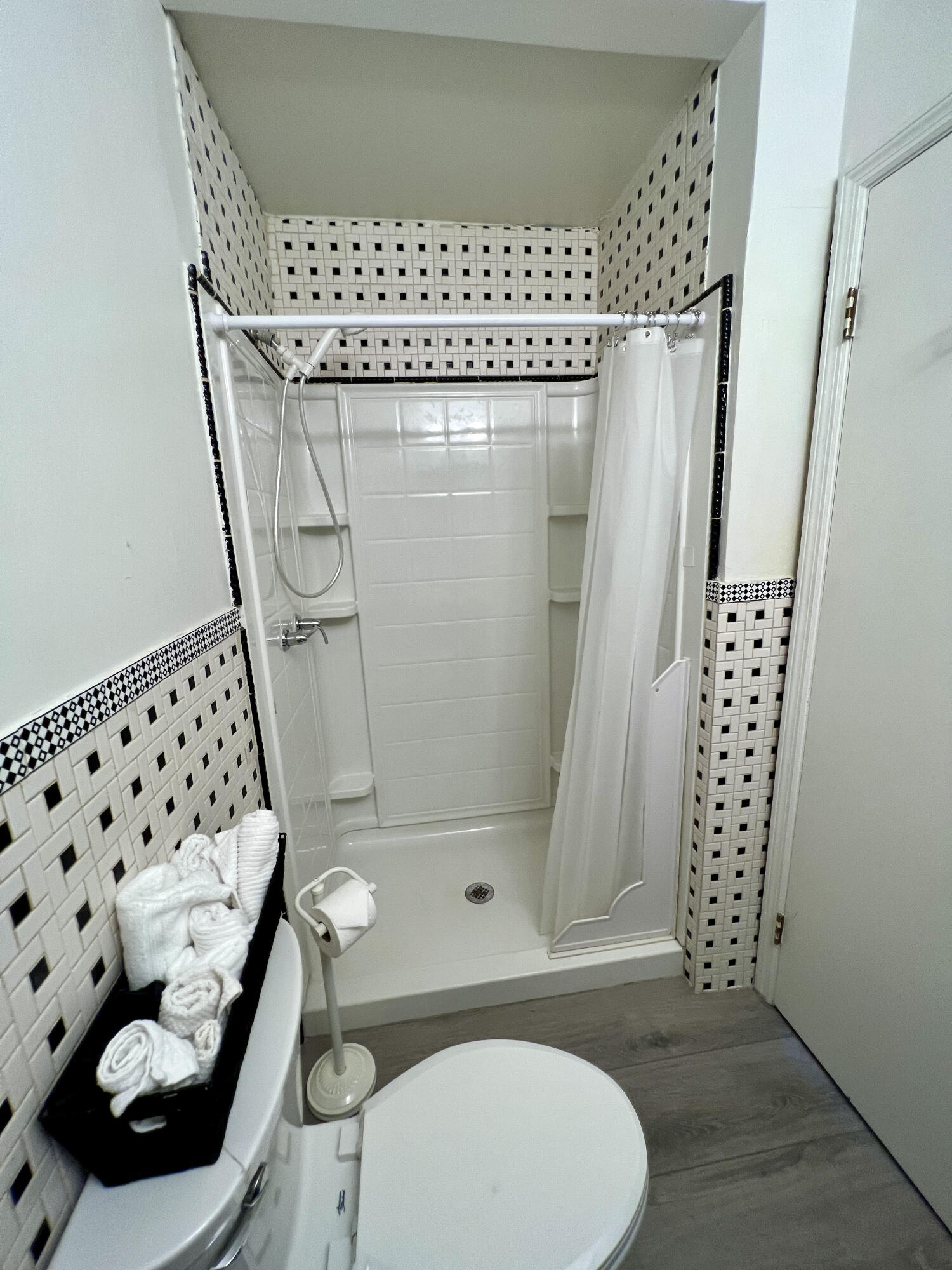 569 Dover Road Lexington, KY 40505 - Photo 29 of 56 1E39479B-E000-4293-A7AA-A6C69166B546_1_2