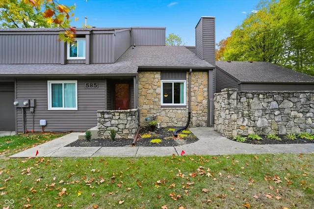 $260,000 | 585 Conner Creek Drive, Fishers, IN 46038