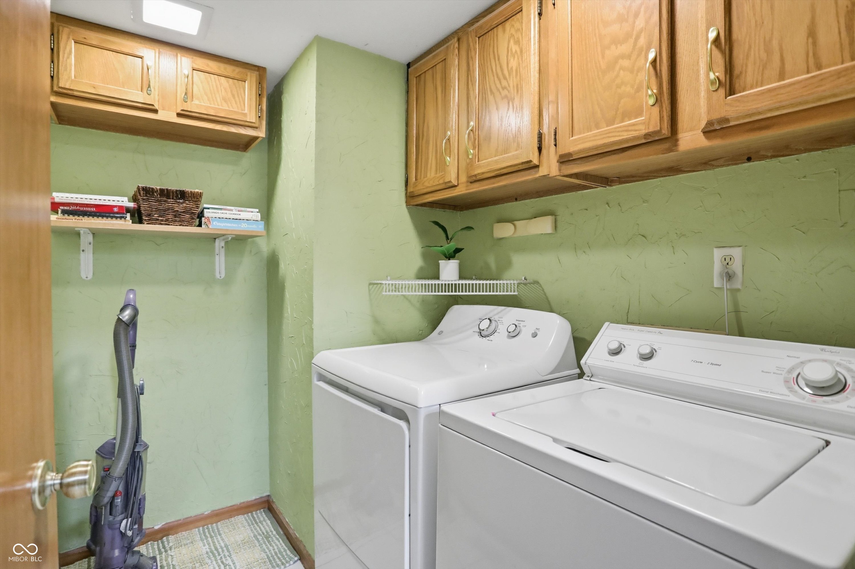 585 Conner Creek Drive Fishers, IN 46038 - Photo 14 of 43