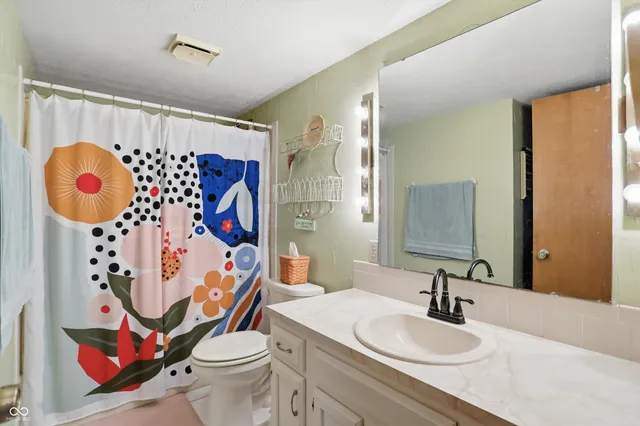 $265,000 | 585 Conner Creek Drive, Fishers, IN 46038