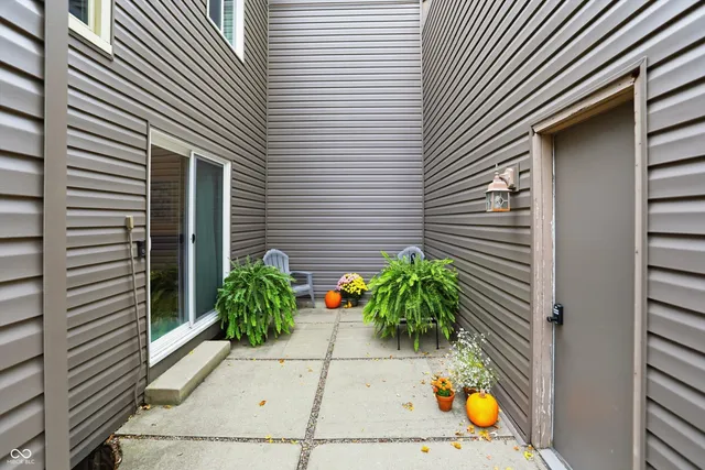 $265,000 | 585 Conner Creek Drive, Fishers, IN 46038