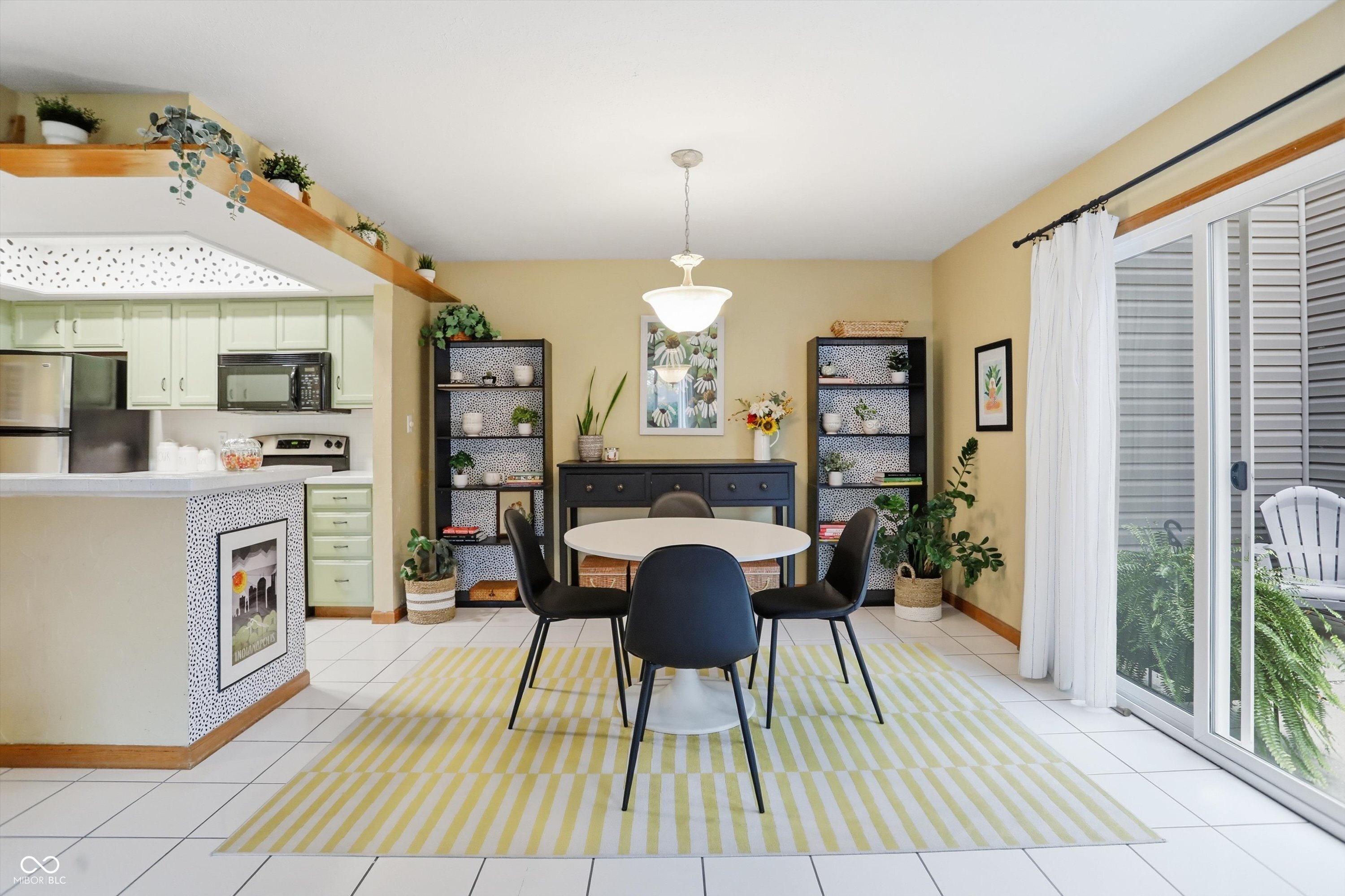 585 Conner Creek Drive Fishers, IN 46038 - Photo 8 of 43