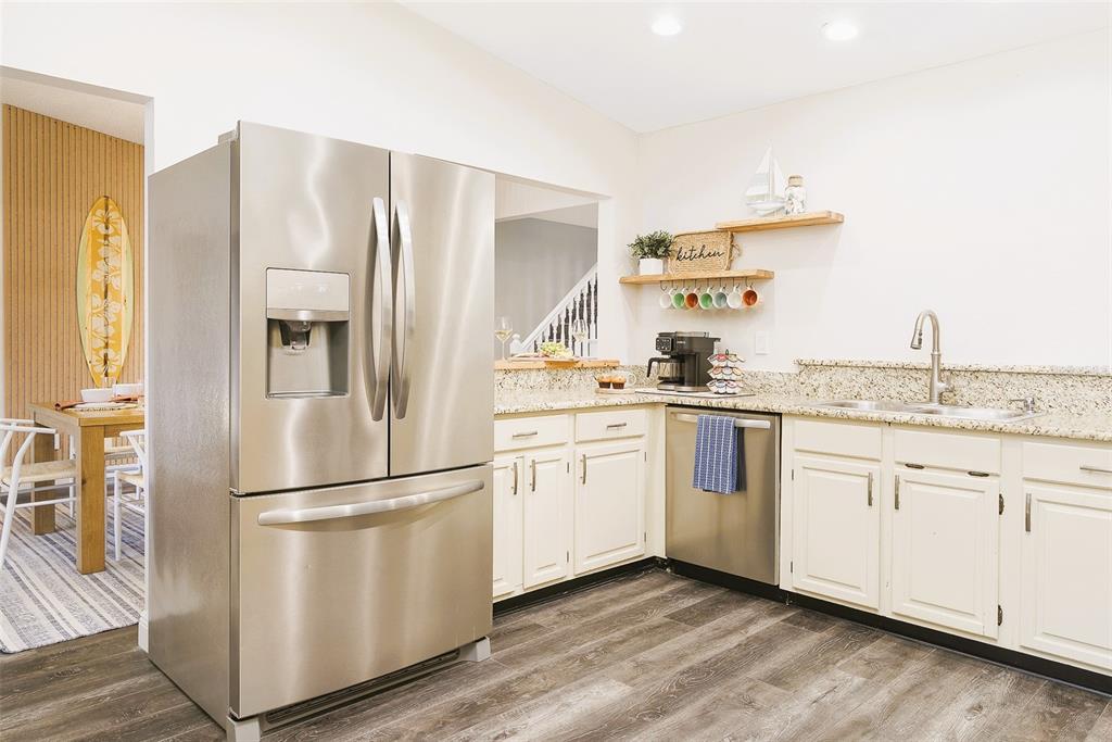 9737 135th Street Seminole, FL 33776 - Photo 14 of 57