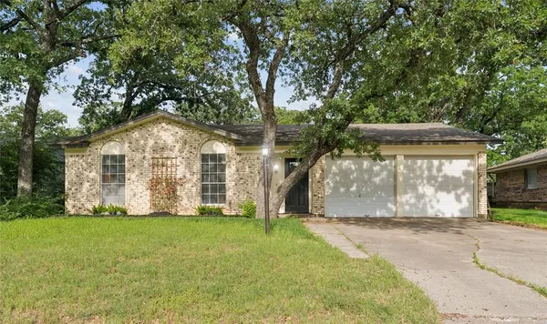 $259,000 | 1213 Pin Oak Drive, Denton, TX 76209