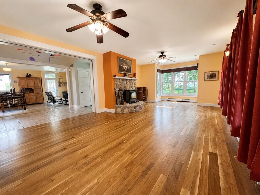 8220 North Tolles Road Evansville, WI 53536 - Photo 8 of 39