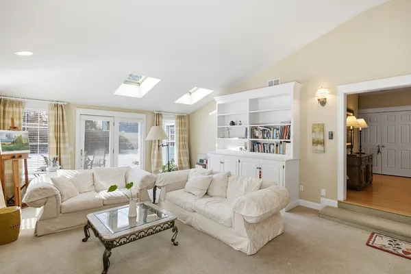 $1,195,000 | 27 Summerfield Road, Amherst, MA 01002