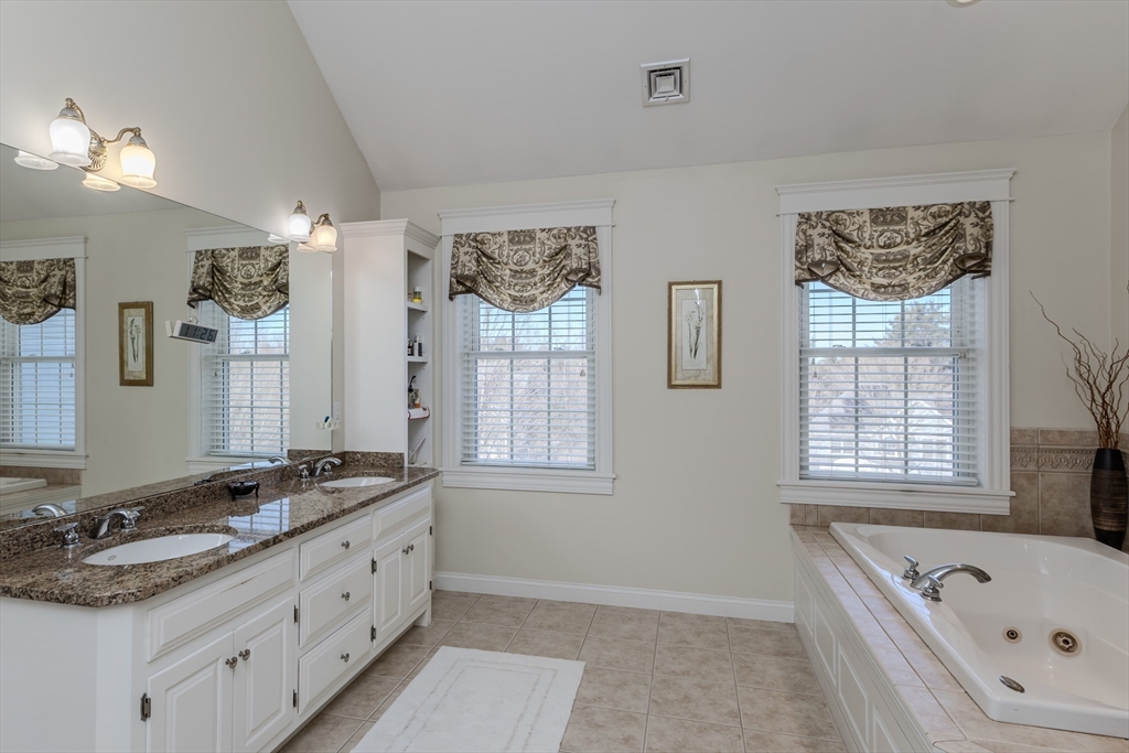 27 Summerfield Road Amherst, MA 01002 - Photo 26 of 42