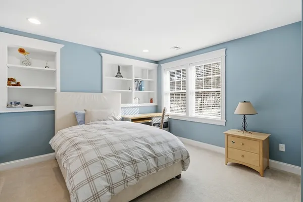 $1,195,000 | 27 Summerfield Road, Amherst, MA 01002