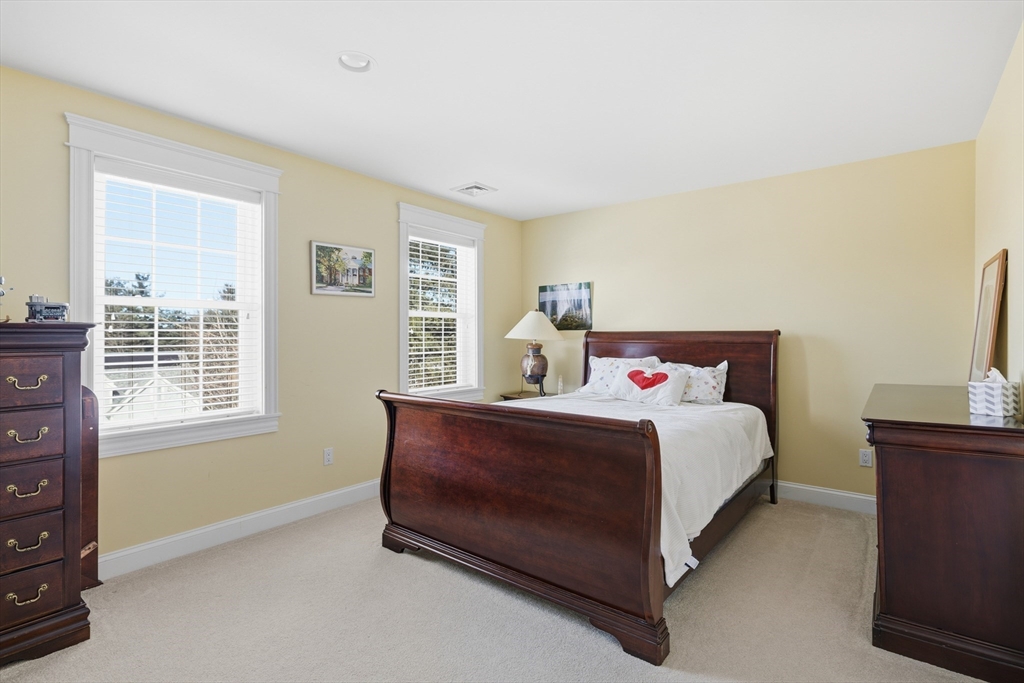 27 Summerfield Road Amherst, MA 01002 - Photo 30 of 42