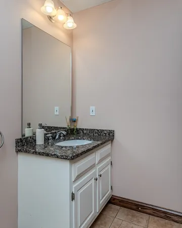 $1,195,000 | 27 Summerfield Road, Amherst, MA 01002