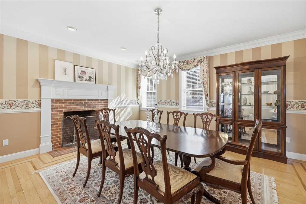 27 Summerfield Road Amherst, MA 01002 - Photo 8 of 42